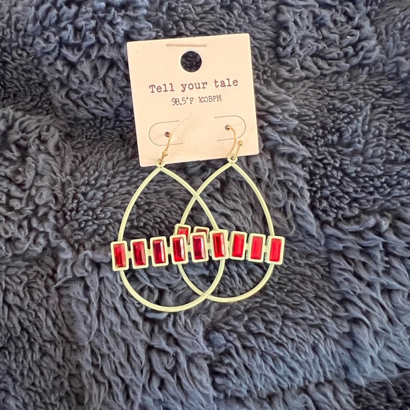 Beautiful light turquoise with red stone earrings! - Picture 4 of 4